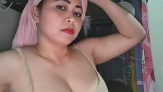 Indo Viral Tante Maskhotie Berkacamata Cantik Prank Ng0c0k Meme